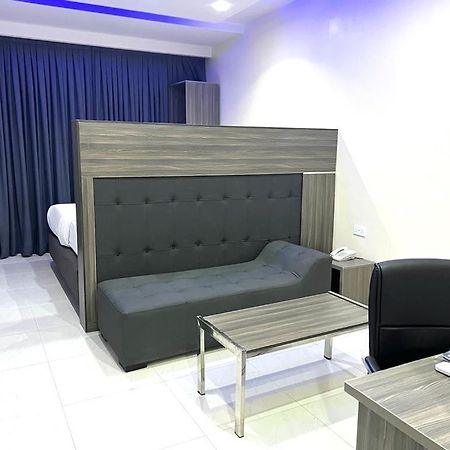 De Rigg Place, Victoria Island Aliayabiagba エクステリア 写真